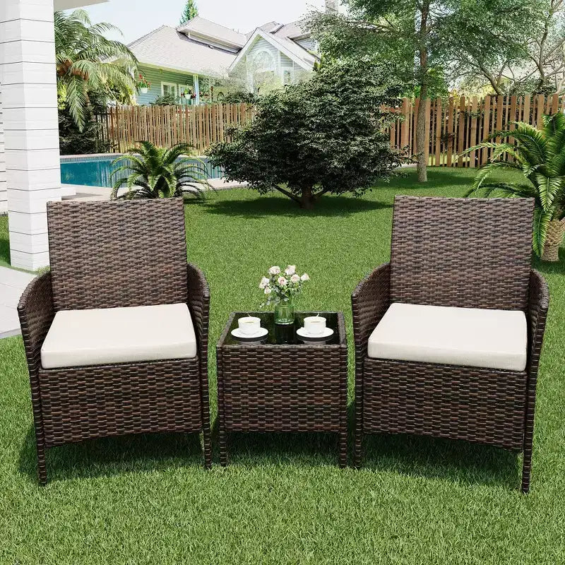 Meubles de patio en rotin PE – table basse et chaises