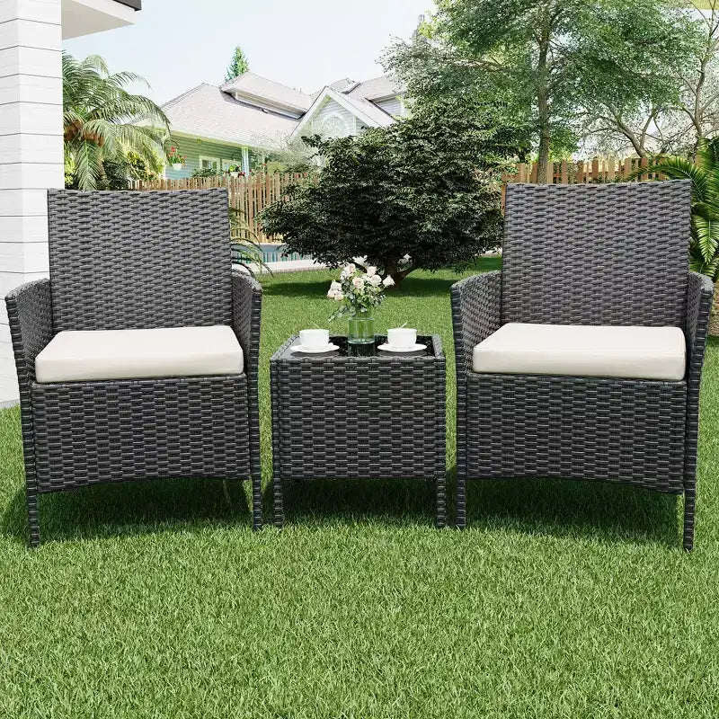 Meubles de patio en rotin PE – table basse et chaises