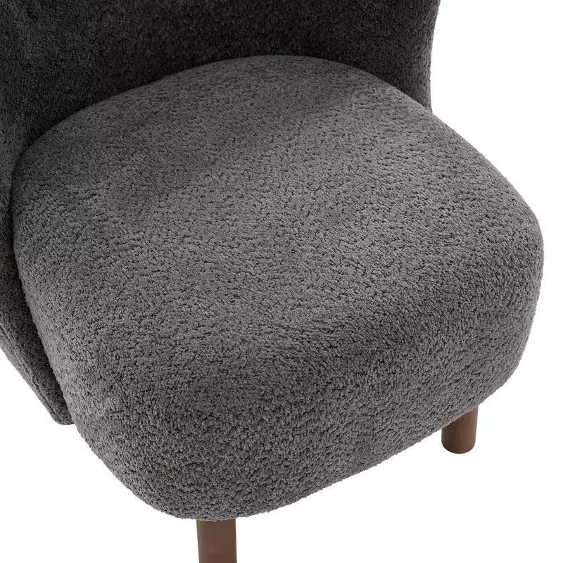 Fauteuil d'appoint avec dossier incurvé et pieds en bois de bouleau