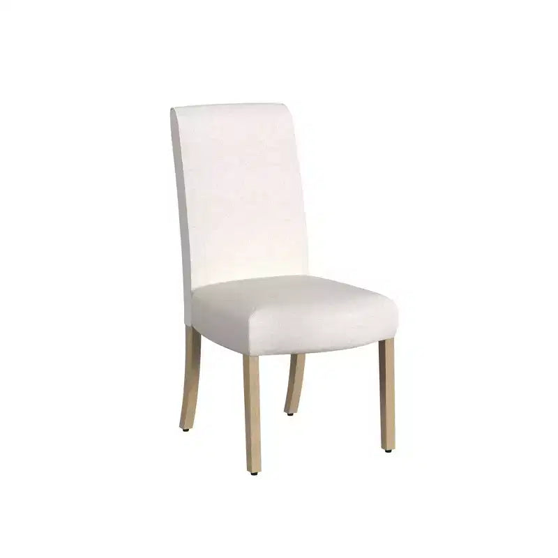 Chaises de salle à manger à détails festonnés